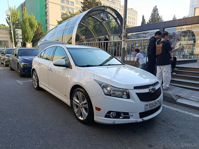 Chevrolet Cruze-1
