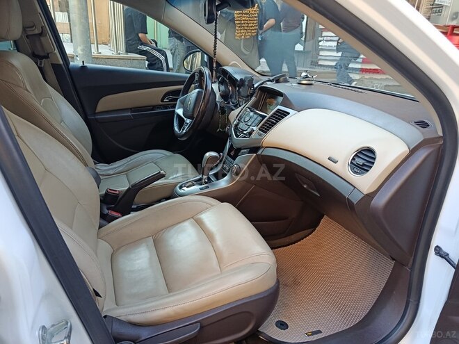 Chevrolet Cruze-5