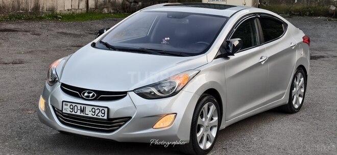 Hyundai Elantra-7