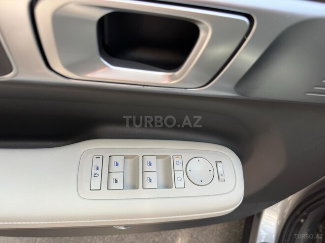 Hyundai Santa Fe-10