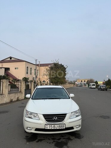 Hyundai Sonata-4