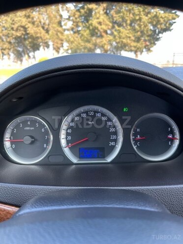 Hyundai Sonata-8