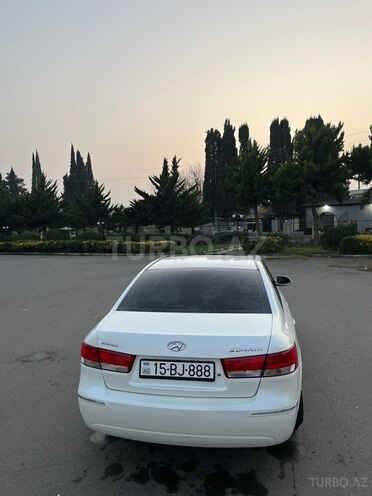 Hyundai Sonata-5