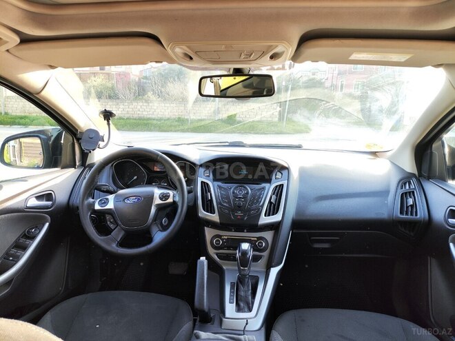 Ford Focus-3