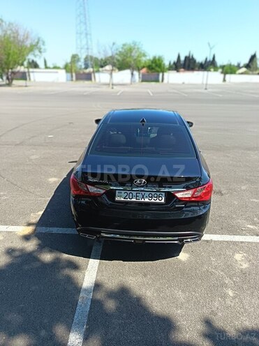Hyundai Sonata-10