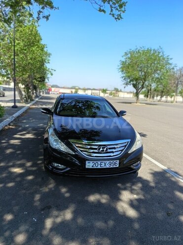 Hyundai Sonata-8