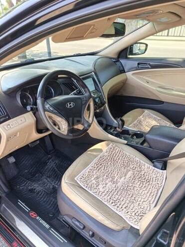Hyundai Sonata-7