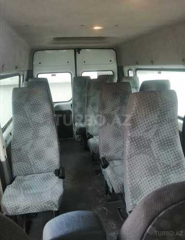 Ford Transit-3