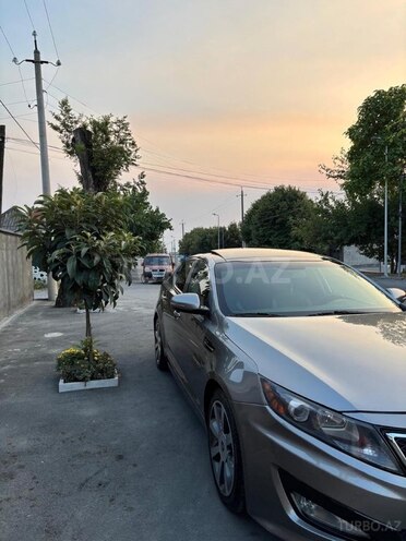 Kia Optima-3