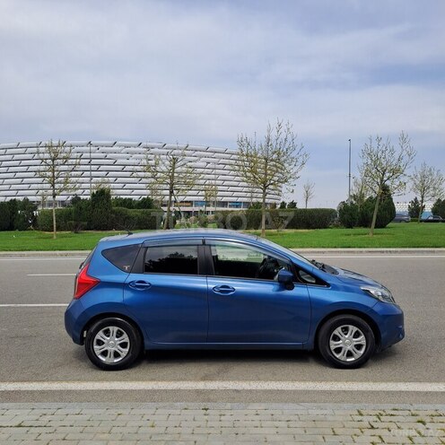 Nissan Note-5