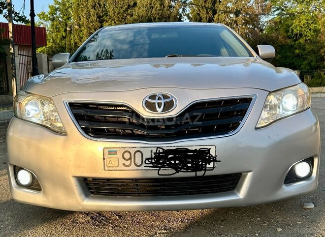 Toyota Camry-1