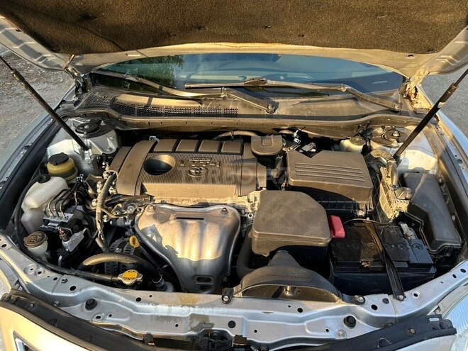 Toyota Camry-5