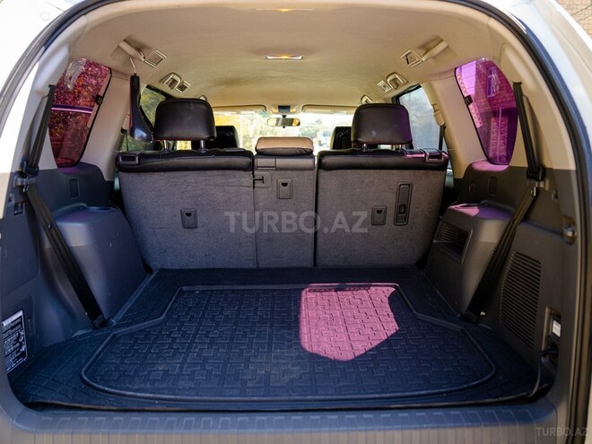 Toyota Land Cruiser Prado-10