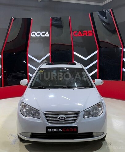 Hyundai Elantra-4