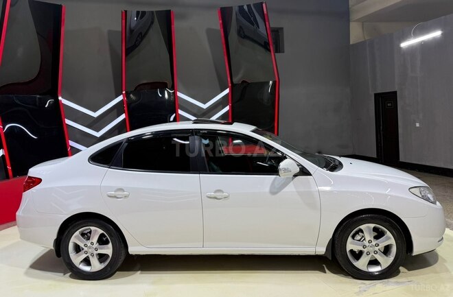 Hyundai Elantra-5