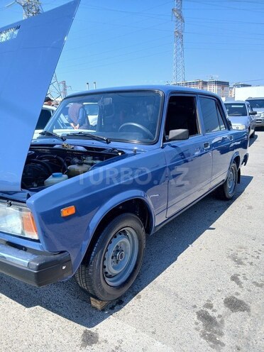 LADA (VAZ) 2107-2
