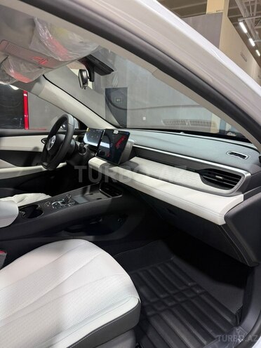BYD Seal 05-13