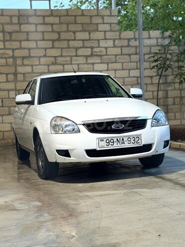 LADA (VAZ) Priora-1