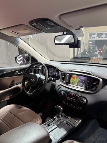 Kia Sorento-15