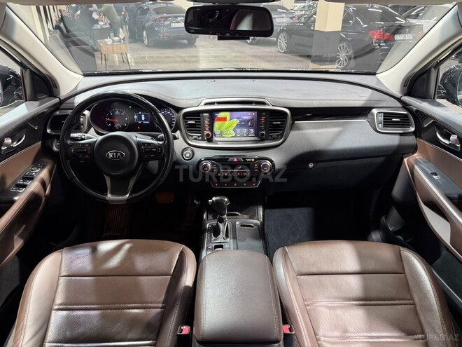 Kia Sorento-14