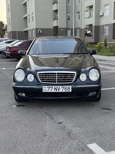 Mercedes E 220-4