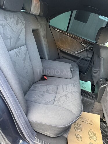 Mercedes E 220-16