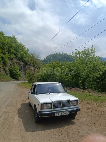 LADA (VAZ) 2107-1
