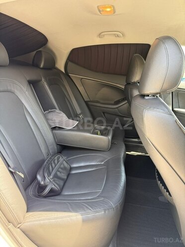 Kia Optima-11