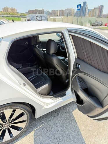 Kia Optima-12