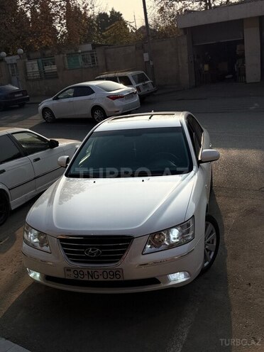 Hyundai Sonata-8