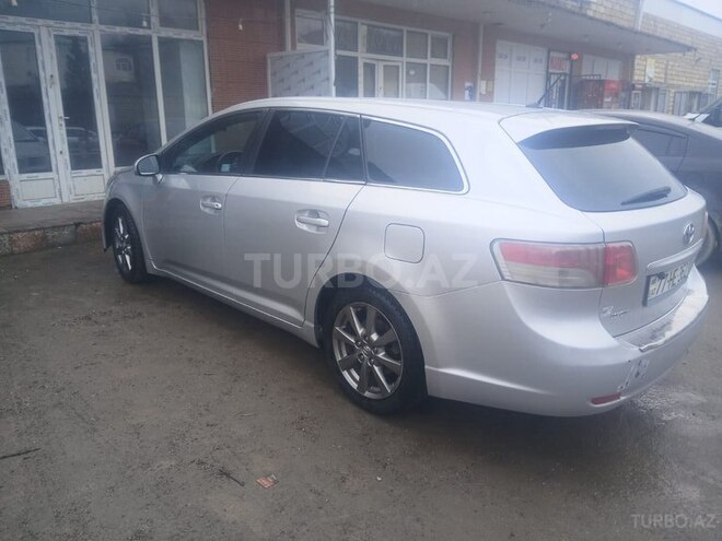 Toyota Avensis-5