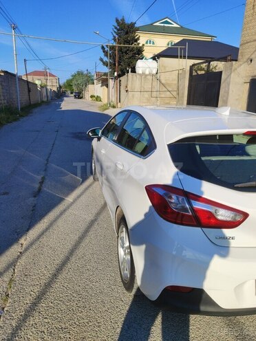Chevrolet Cruze-6