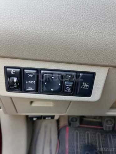Nissan Tiida-9