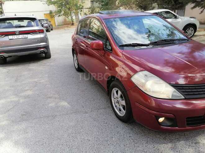 Nissan Tiida-4