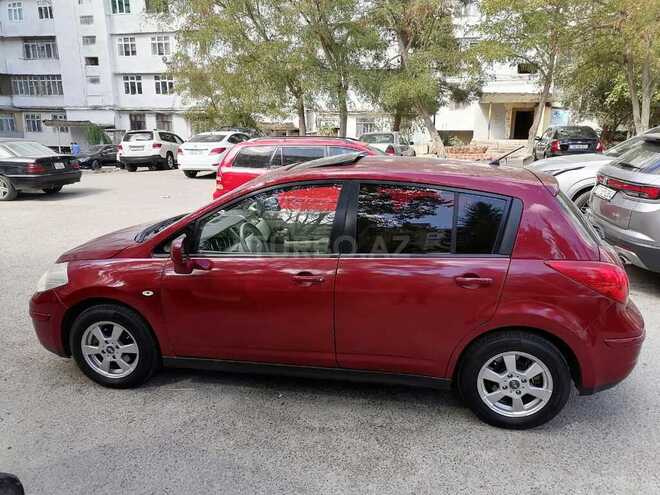 Nissan Tiida-7