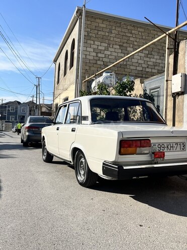 LADA (VAZ) 2107-2
