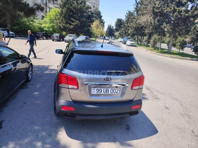 Kia Sorento-3