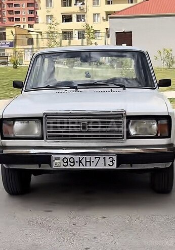 LADA (VAZ) 2107-1