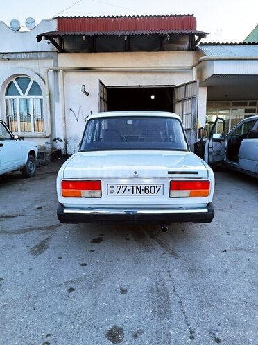 LADA (VAZ) 2107-5
