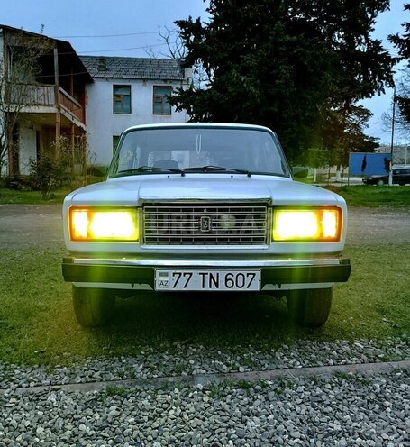 LADA (VAZ) 2107-10