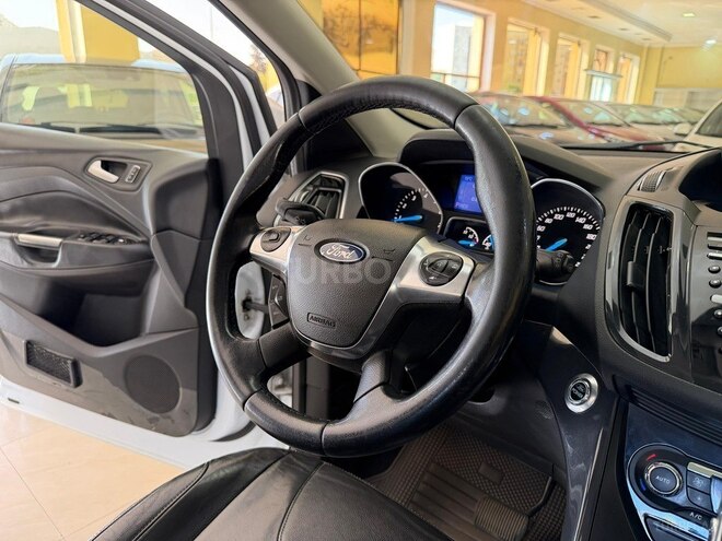 Ford Kuga-9
