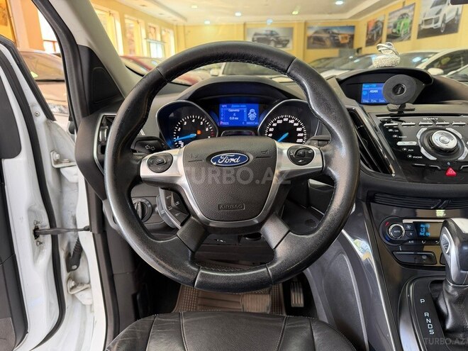 Ford Kuga-10