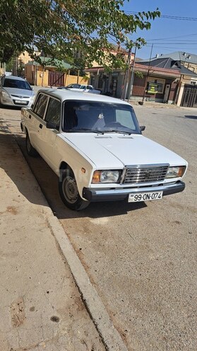 LADA (VAZ) 2107-2