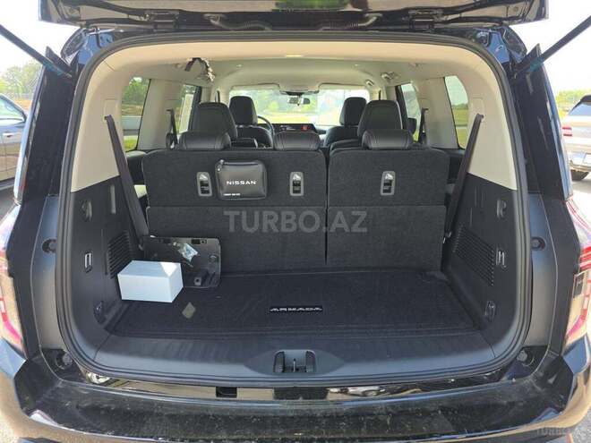 Nissan Armada-12