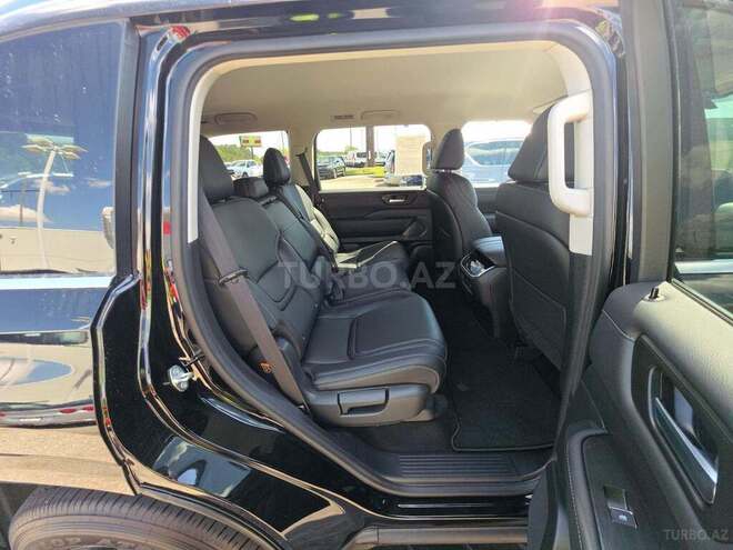 Nissan Armada-15