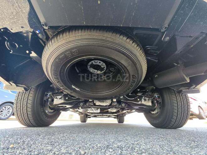 Nissan Armada-14