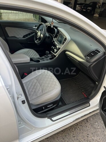 Kia Optima-12