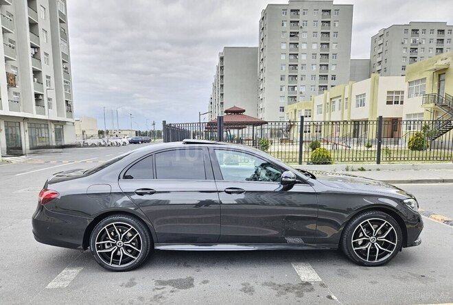Mercedes E 300 e-2