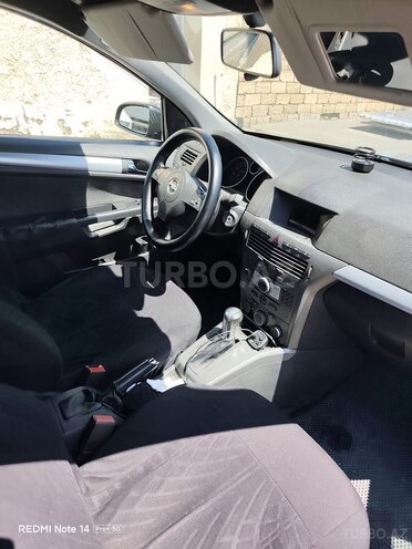 Opel Astra-11