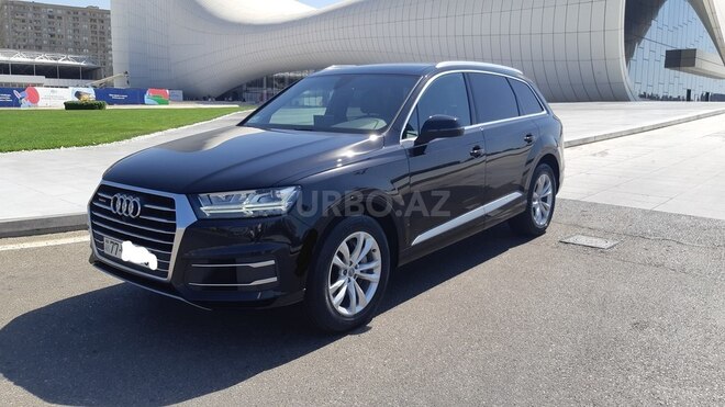 Audi Q7-2